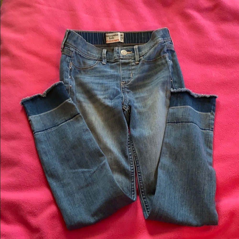 Abercrombie kids 11/12 slim distressed jeggings